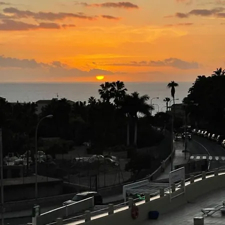 Oasis By The Ocean With Sea Views אדחה