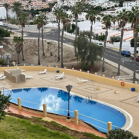 Oasis By The Ocean With Sea Views Apartment