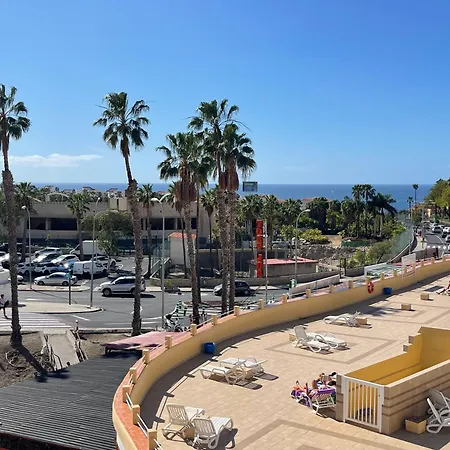 Oasis By The Ocean With Sea Views Apartment *