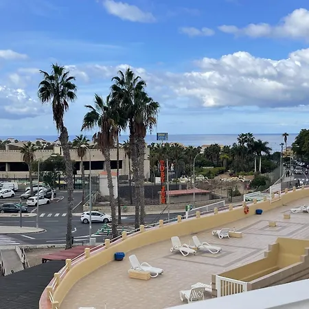 Oasis By The Ocean With Sea Views Apartment *